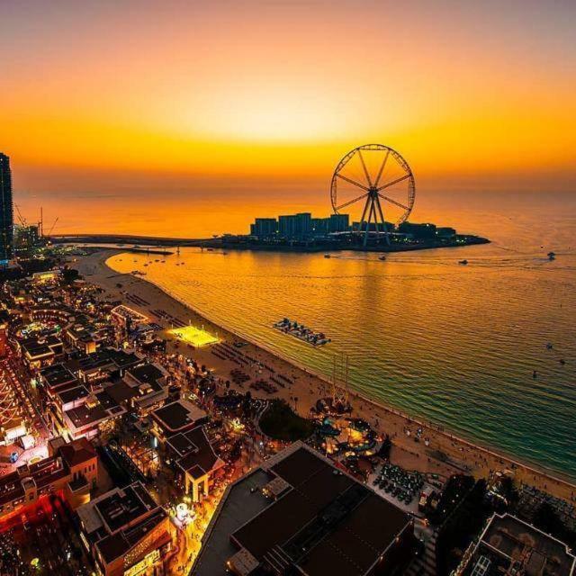 California * دبي