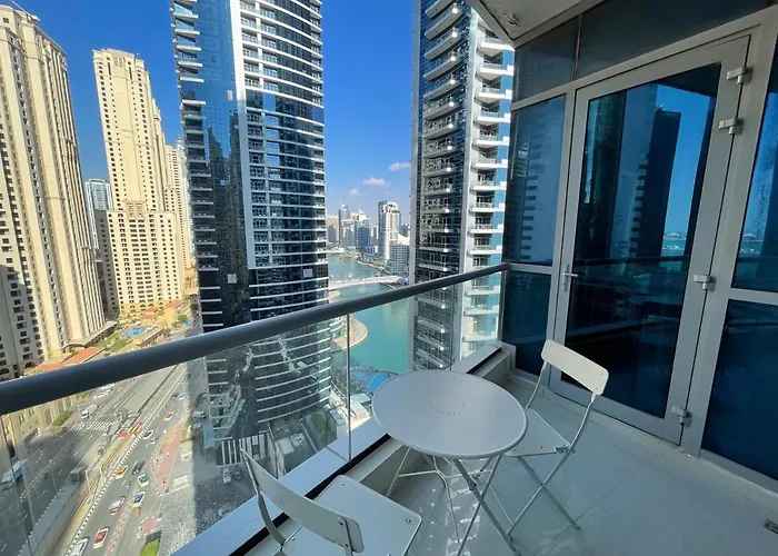 California Hostel Dubai Beach